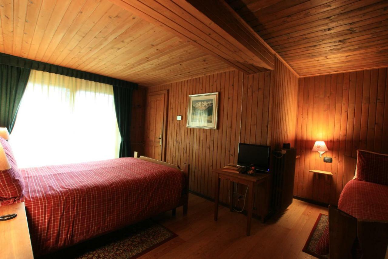 Albergo Villa Anna Maria Champoluc Esterno foto