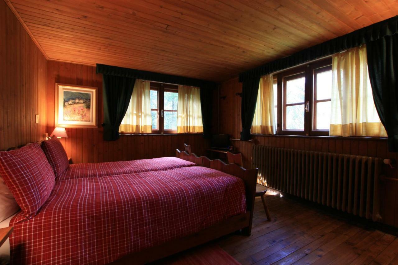 Albergo Villa Anna Maria Champoluc Esterno foto