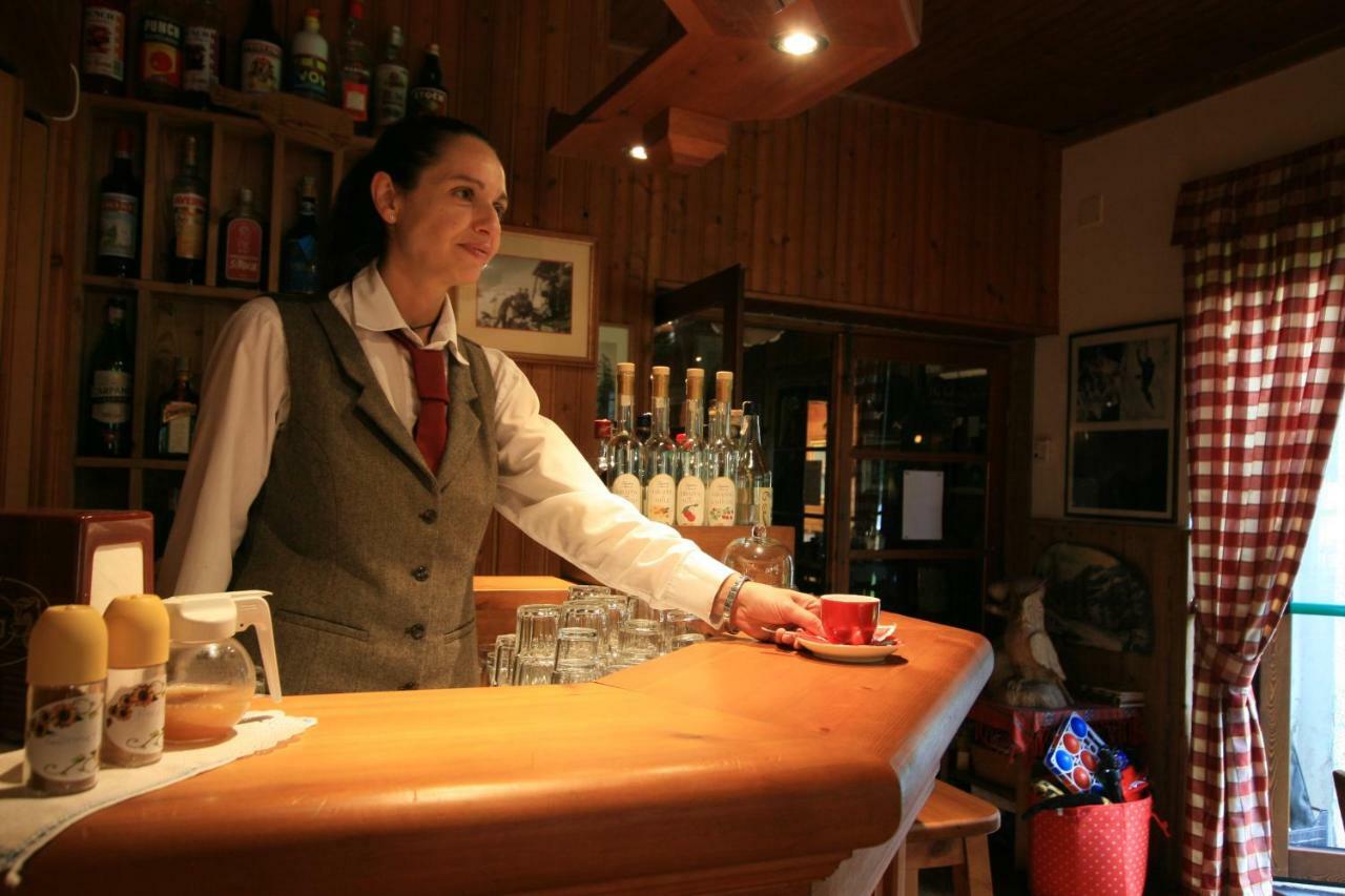 Albergo Villa Anna Maria Champoluc Esterno foto
