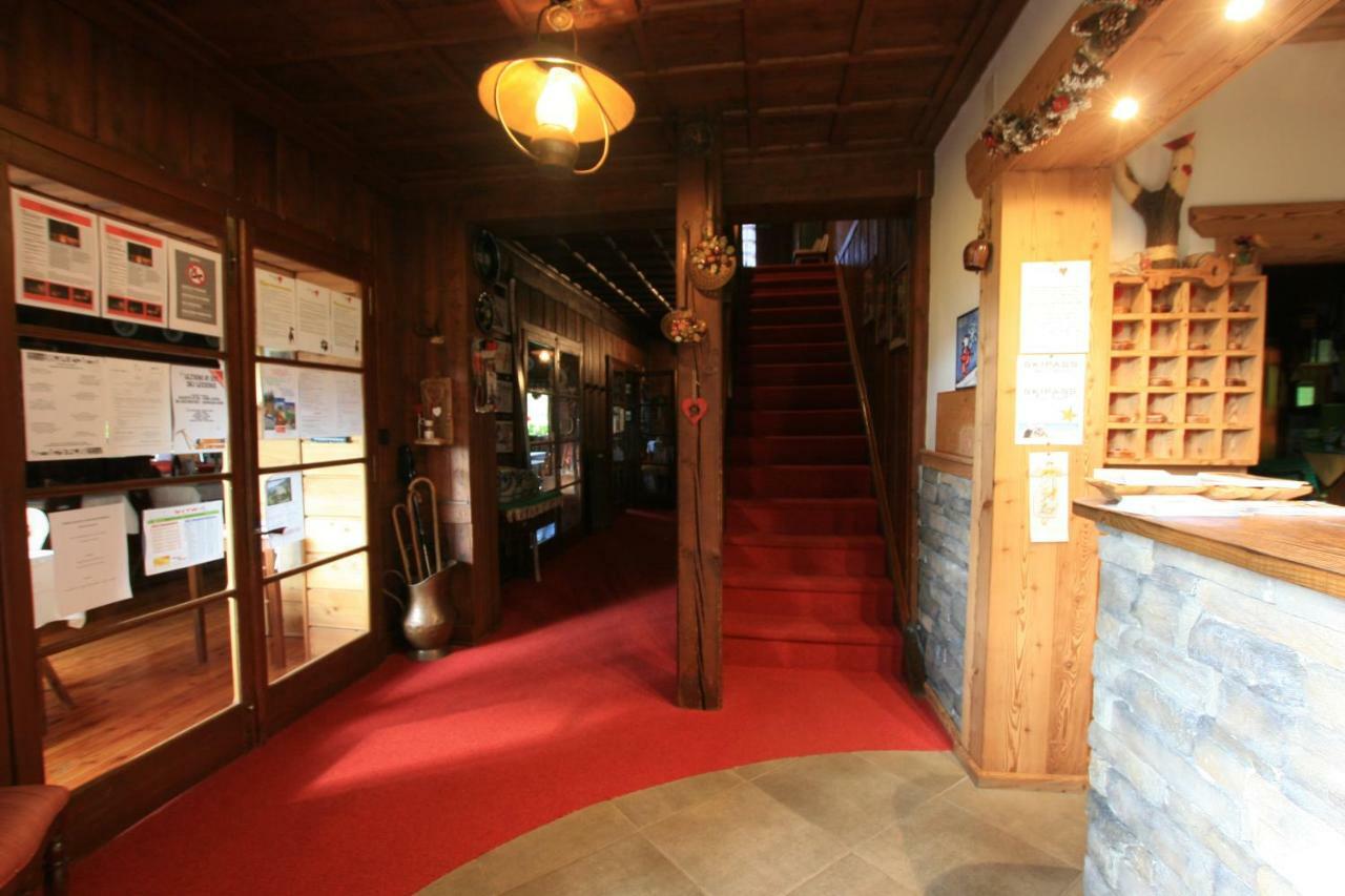 Albergo Villa Anna Maria Champoluc Esterno foto