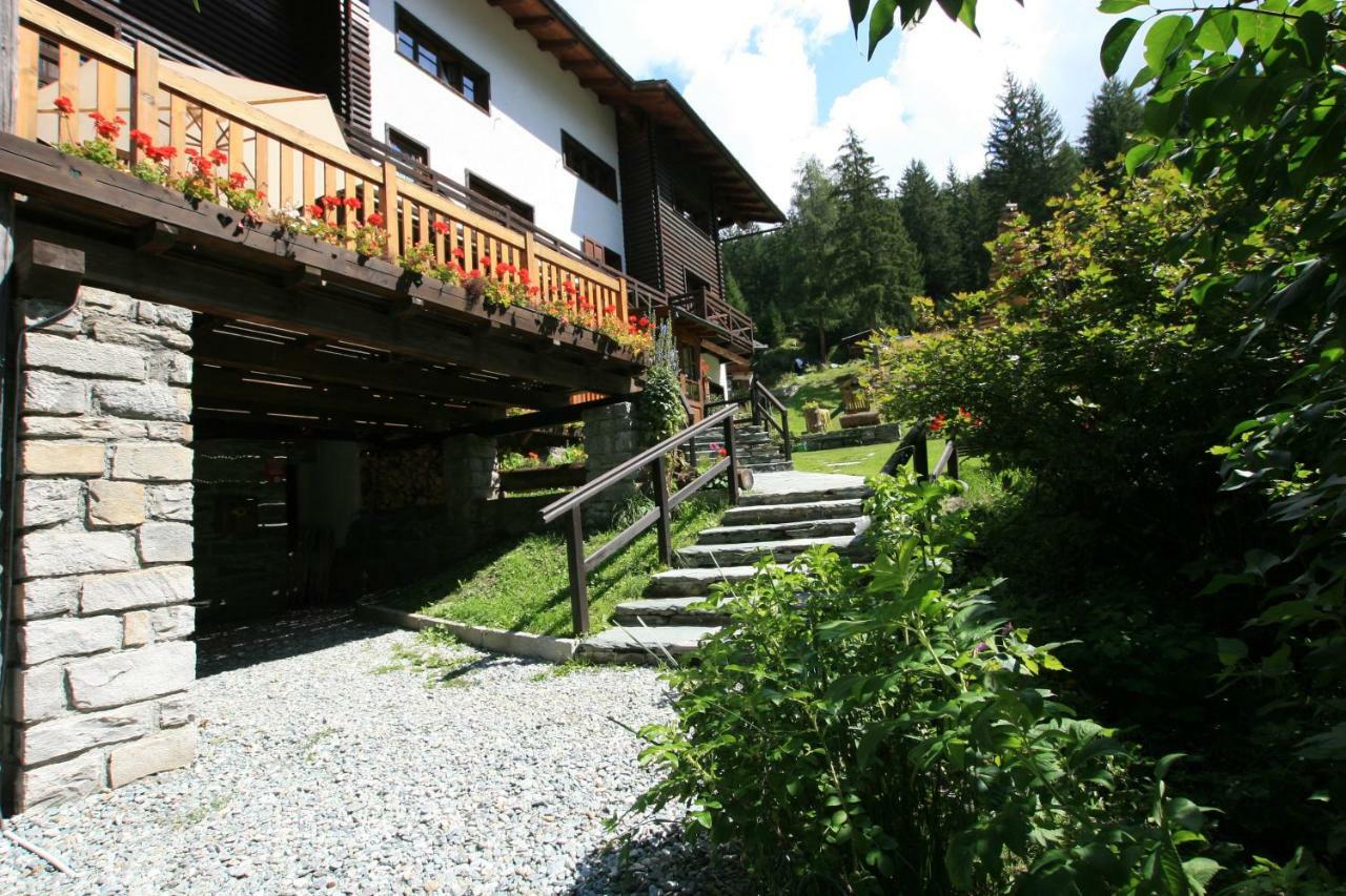 Albergo Villa Anna Maria Champoluc Esterno foto